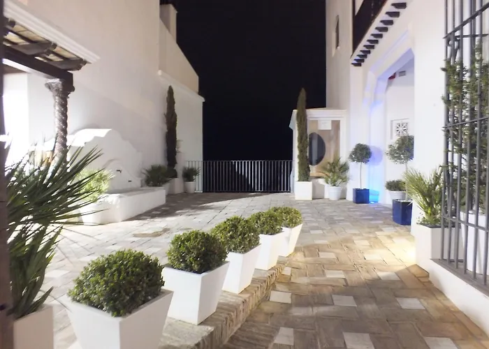 Отель Casa Palacio Villazambra 4*